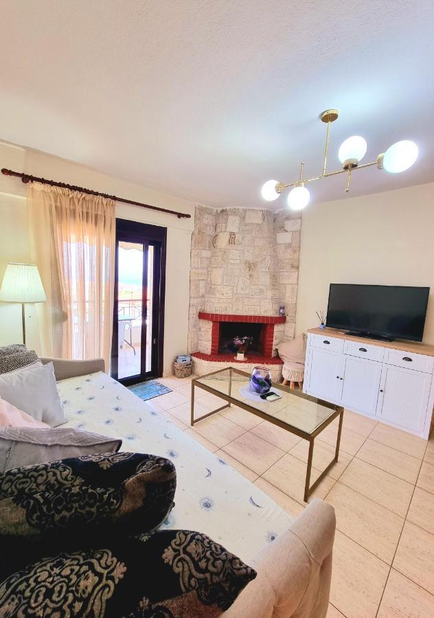 Nice Apartment With Amazing Views Kriopigi Zimmer foto